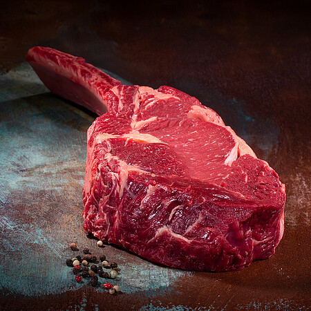 Irish Black Angus Tomahawk Steak